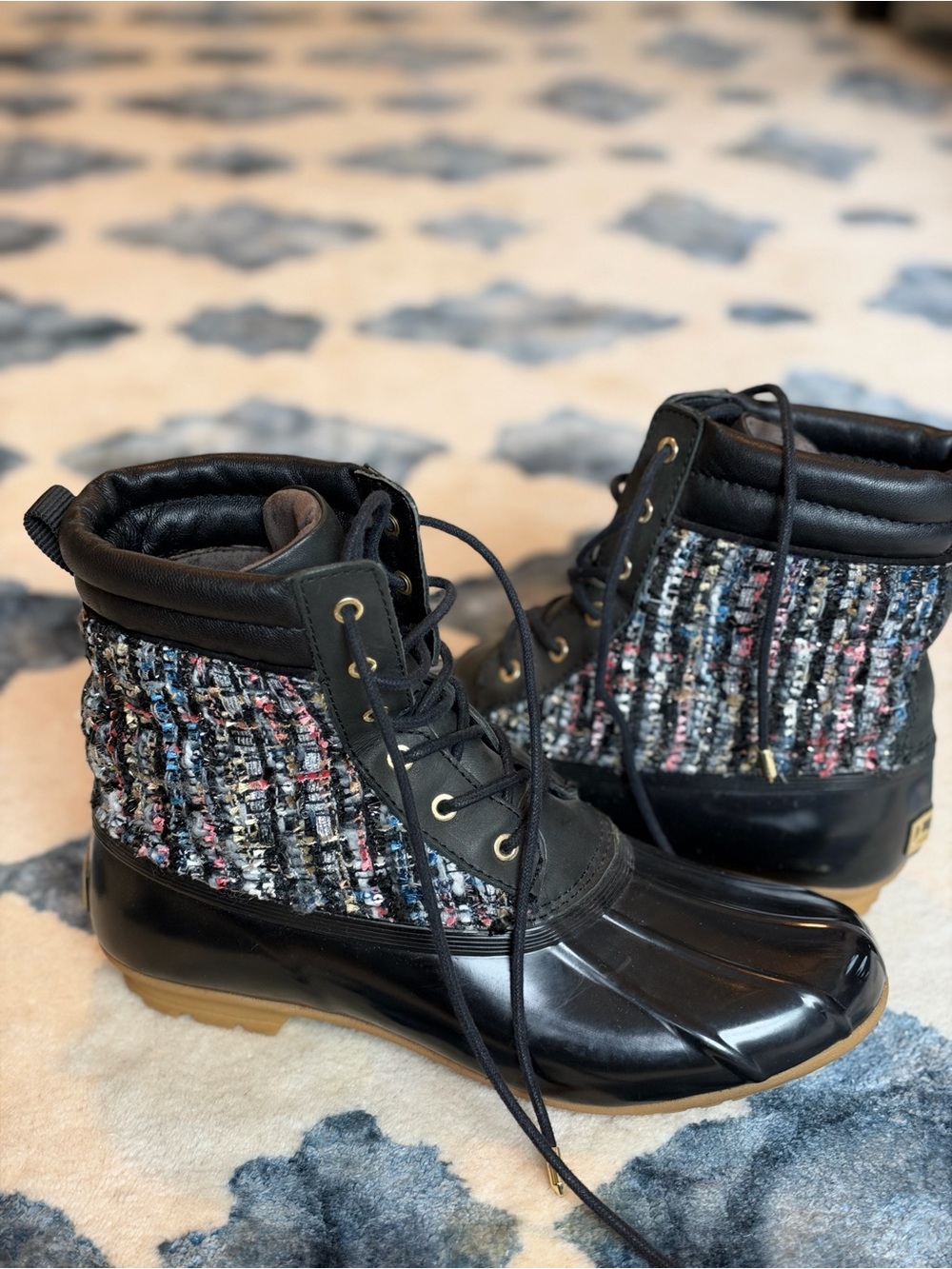 NWOT retail $155. #SamEdelman black tweed #DuckBoots sz9